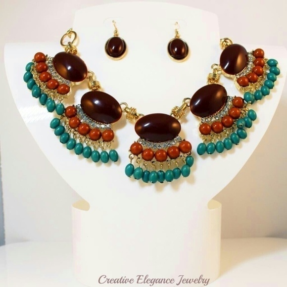 Statement Necklace and Earrings Set - Picture 3 of 3